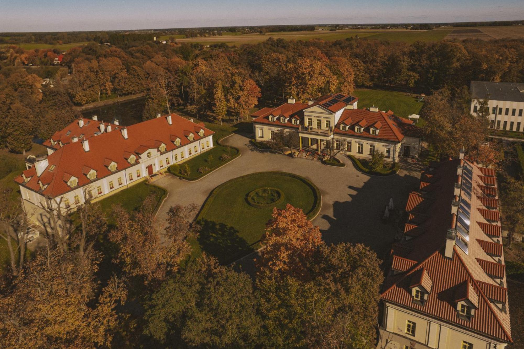 Palac Zelechow Spa & Wellness Exterior photo