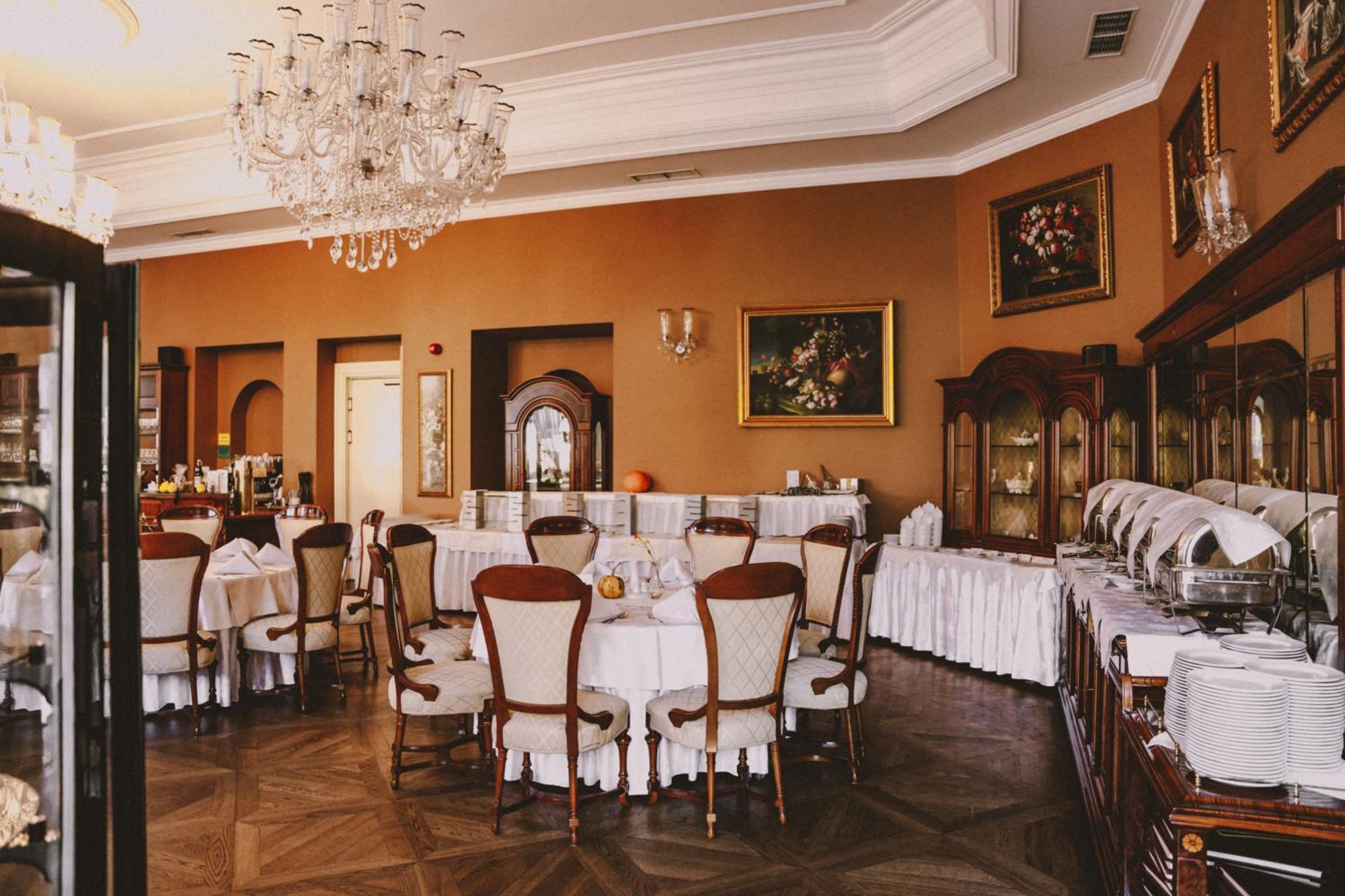 Palac Zelechow Spa & Wellness Exterior photo